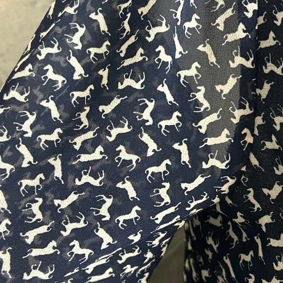 Max C navy blue ruffled neck blouse with sheer arms horse print - Picture 6 of 7